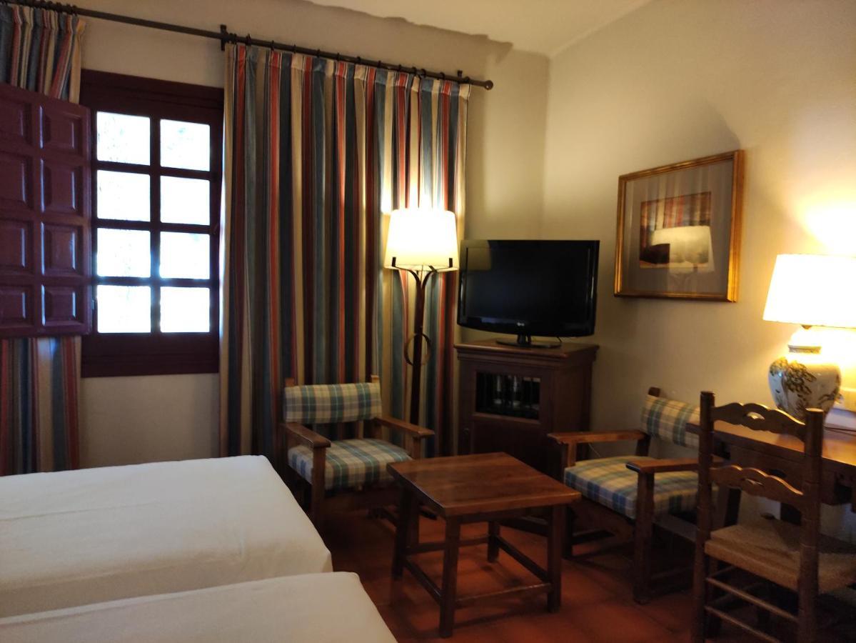 Parador De אלבאסטה מראה חיצוני תמונה