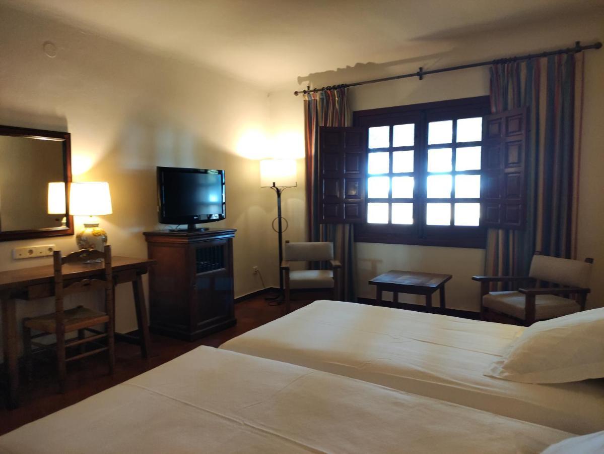 Parador De אלבאסטה מראה חיצוני תמונה