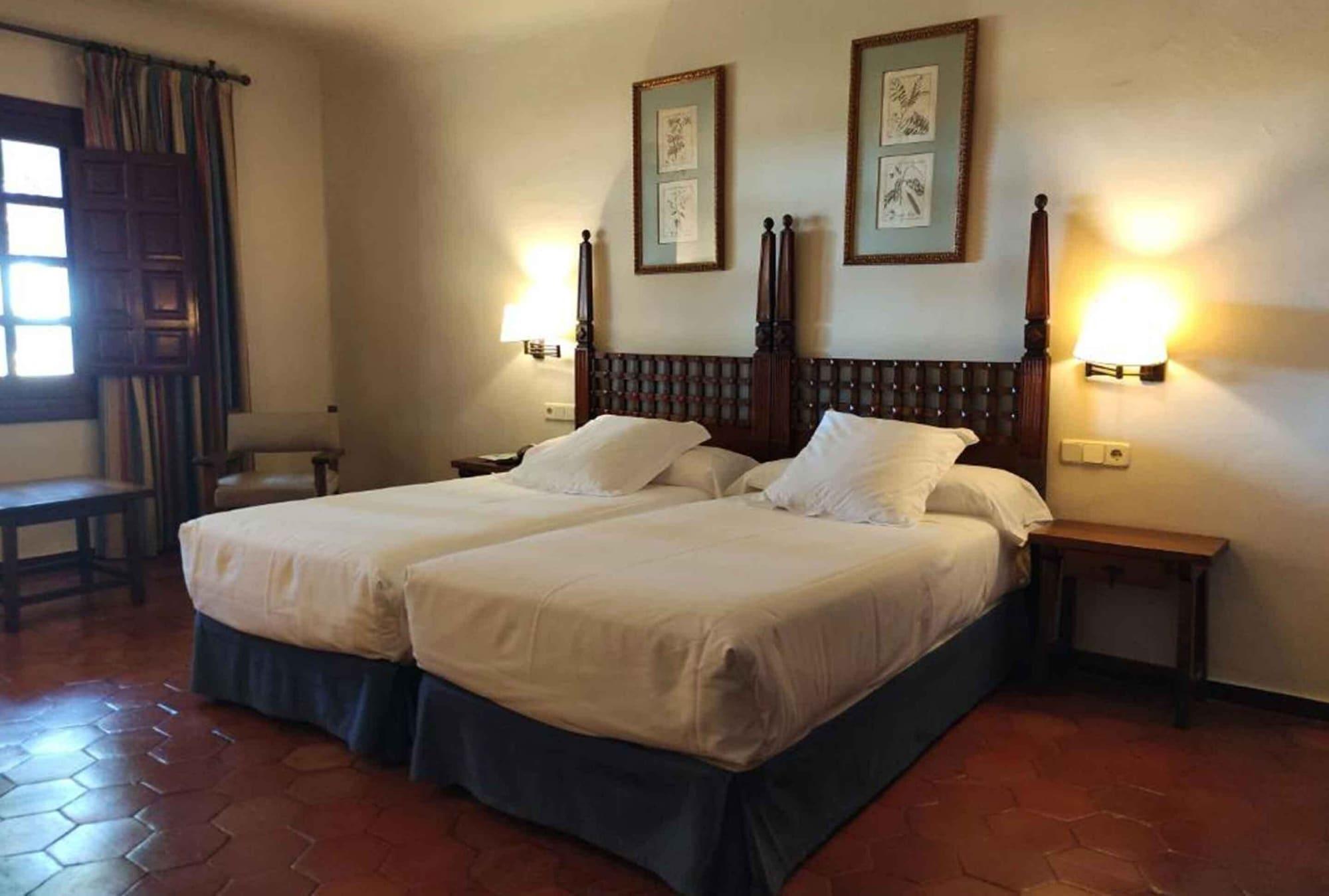 Parador De אלבאסטה מראה חיצוני תמונה