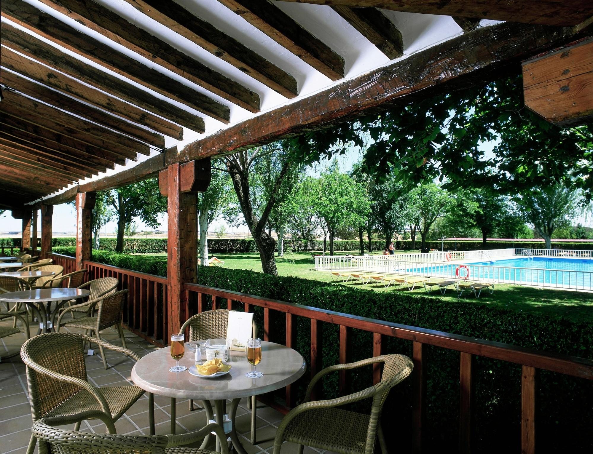 Parador De אלבאסטה מראה חיצוני תמונה