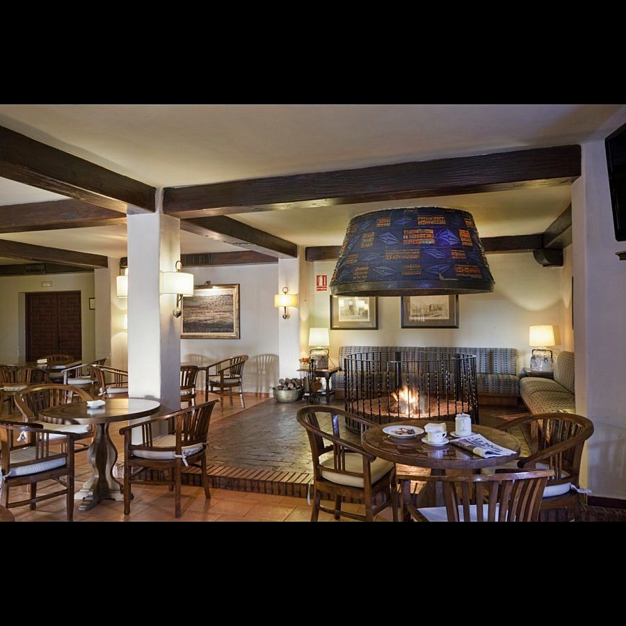 Parador De אלבאסטה מראה חיצוני תמונה
