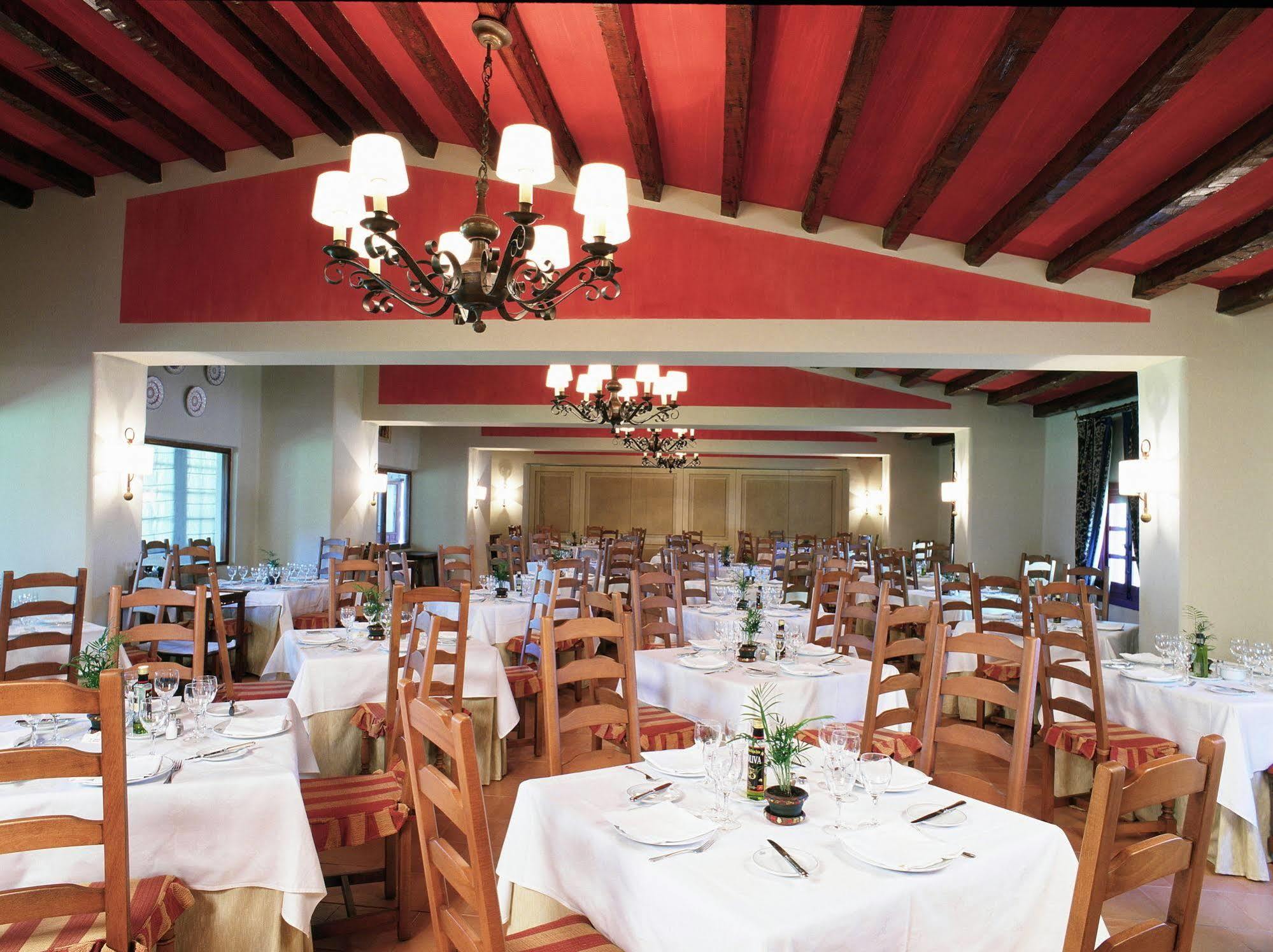 Parador De אלבאסטה מראה חיצוני תמונה