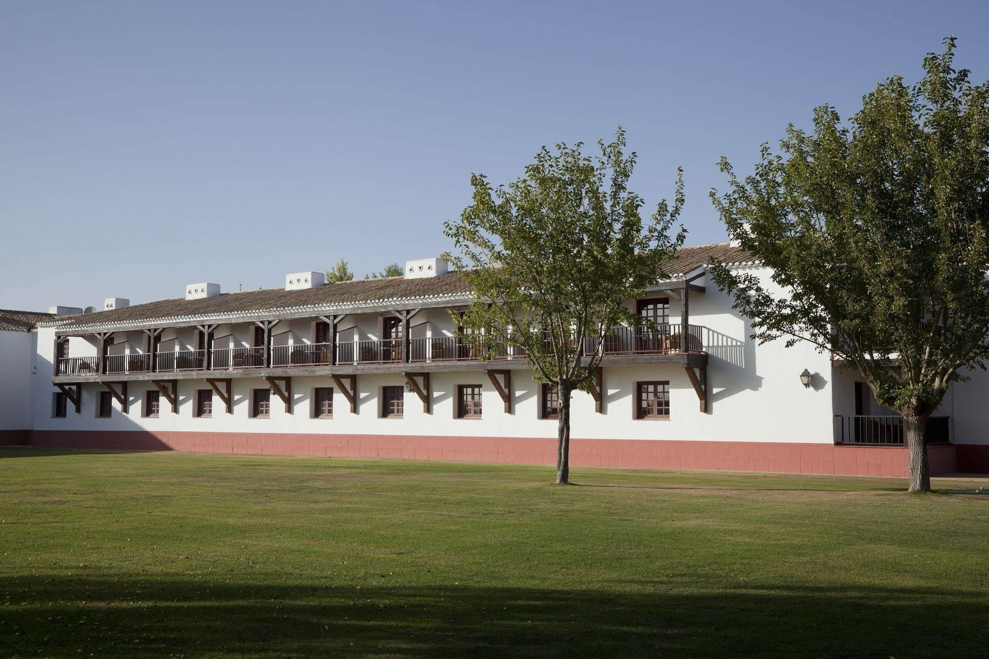 Parador De אלבאסטה מראה חיצוני תמונה