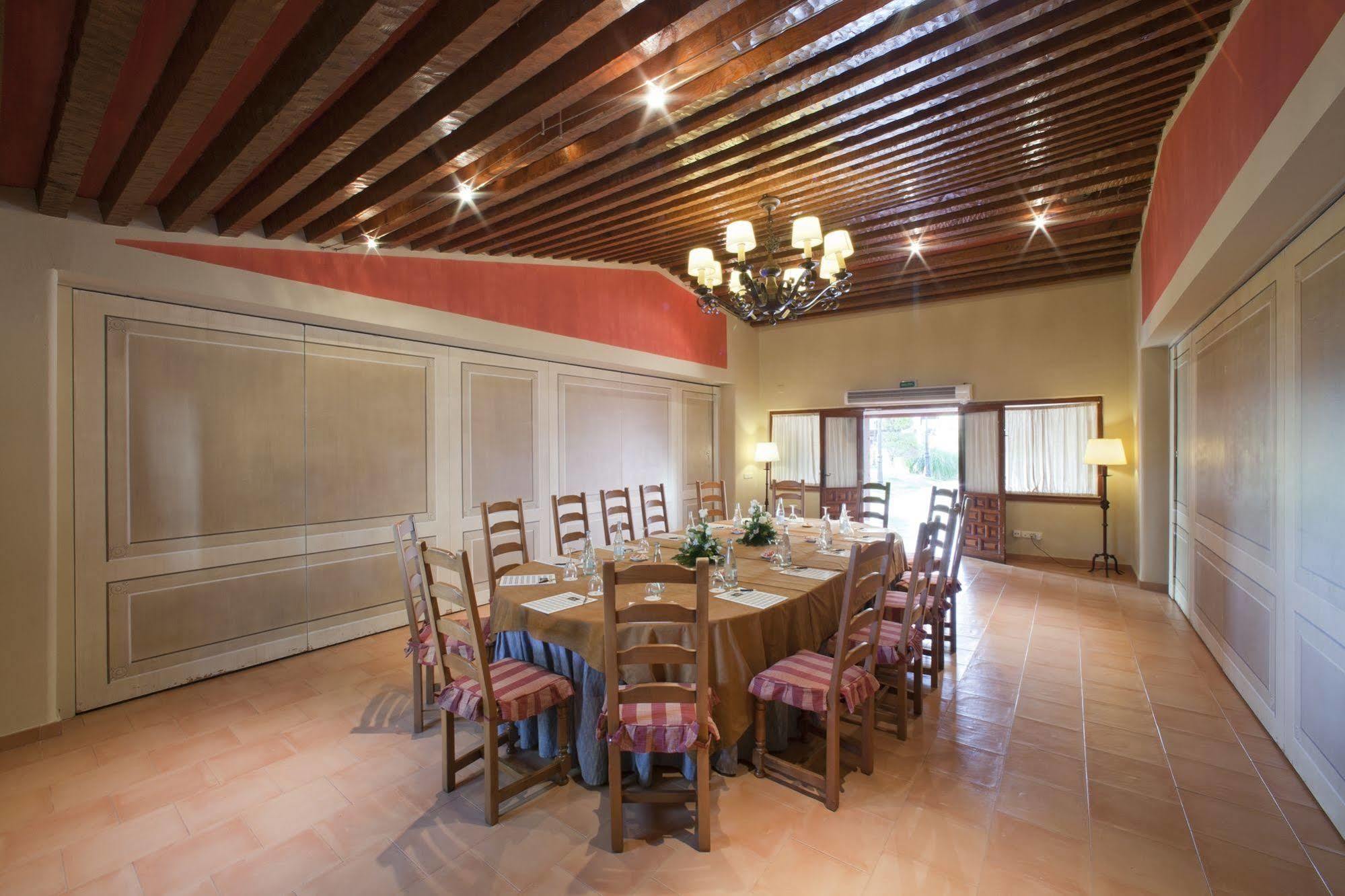 Parador De אלבאסטה מראה חיצוני תמונה