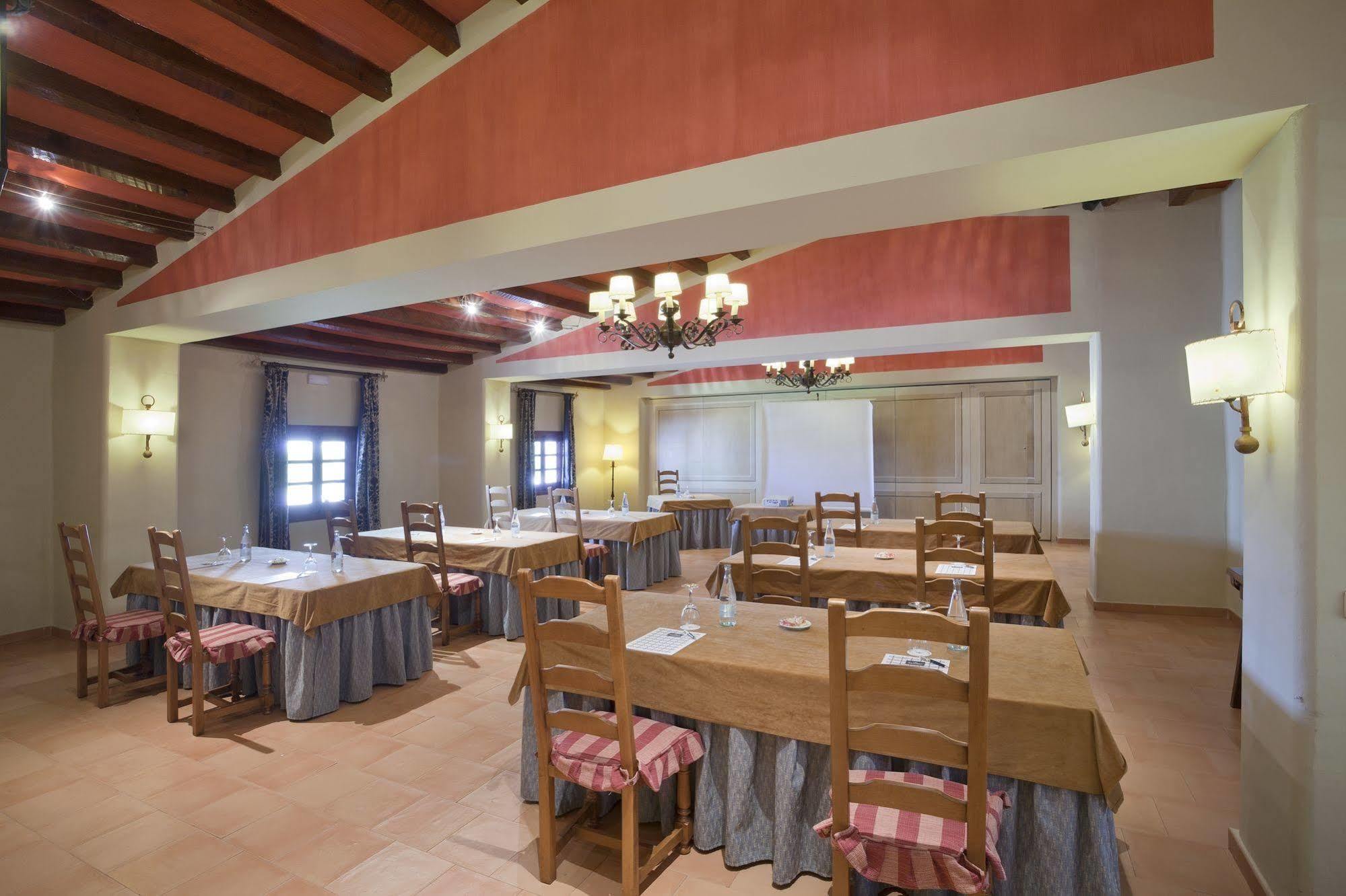 Parador De אלבאסטה מראה חיצוני תמונה